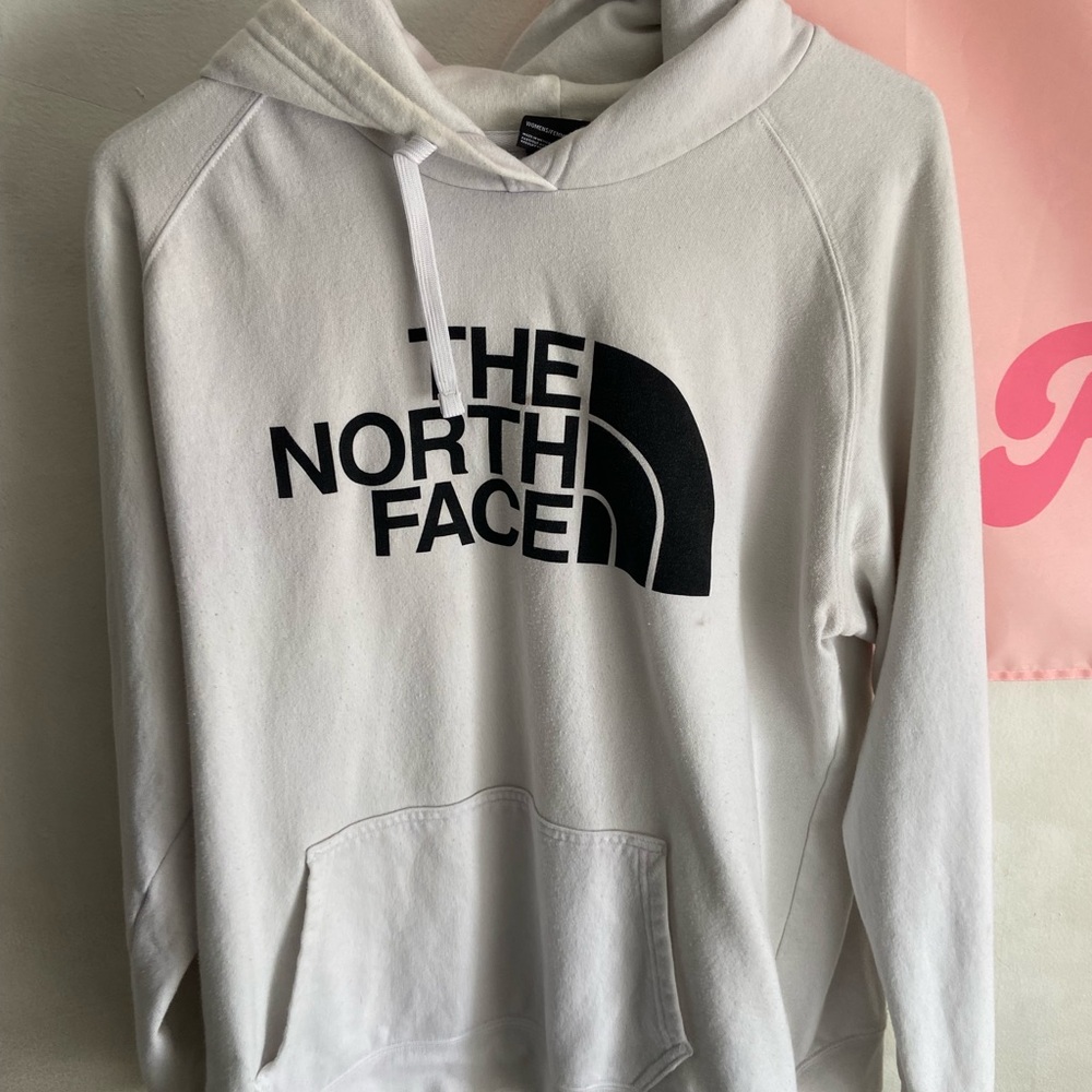 North Face, white hoodie, in good condition still!!
